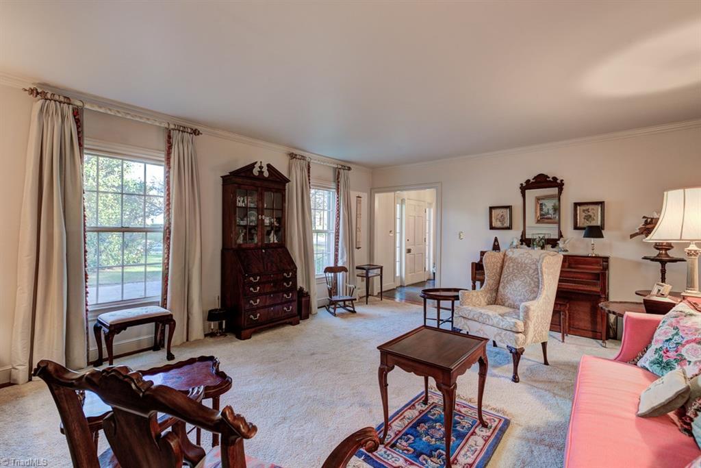 1415 Heathcliff Road High Point, NC 27262 - Photo 4 of 29 Gallery Image 4