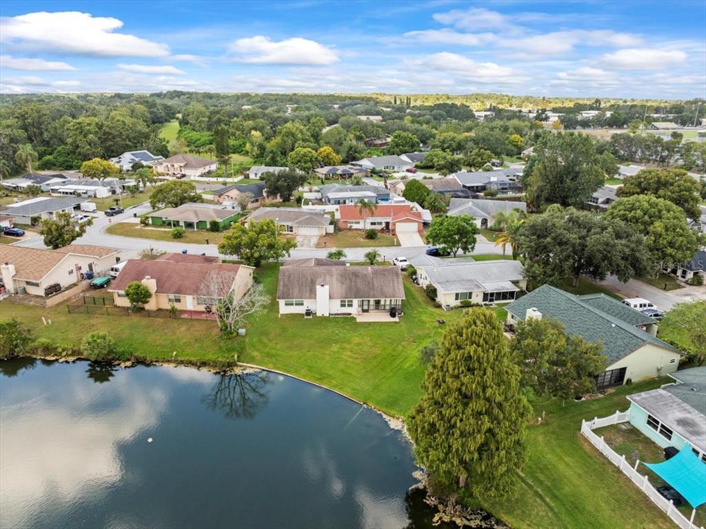 7624 Summertree Lane New Port Richey, FL 34653 - Photo 3 of 47