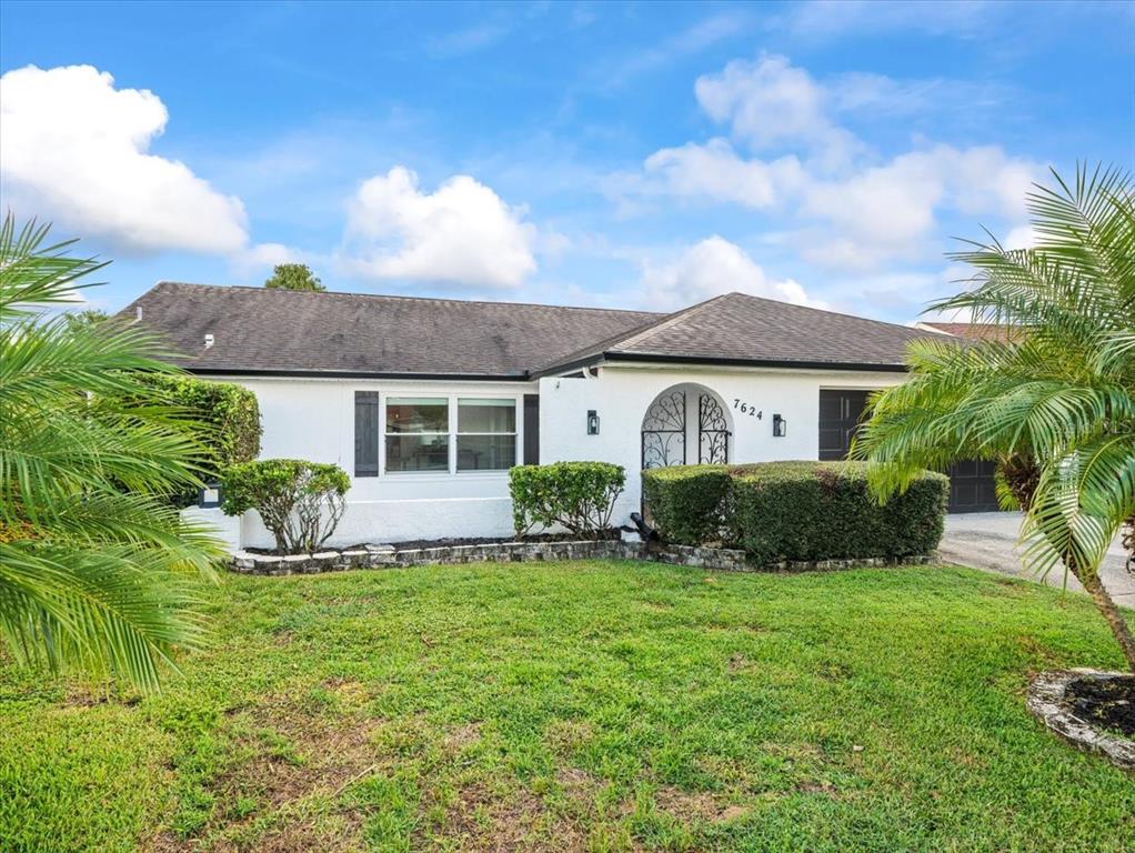 7624 Summertree Lane New Port Richey, FL 34653 - Photo 5 of 47