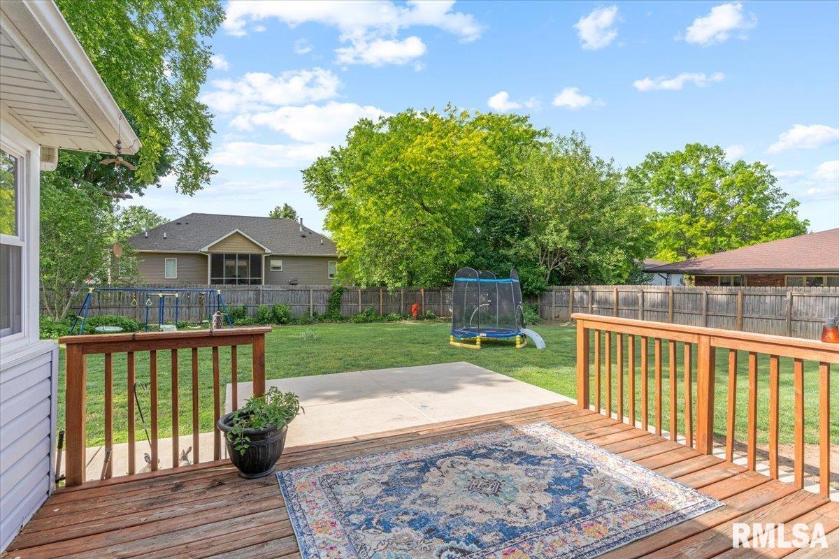 2605 Cardifs Avenue Springfield, IL 62704 - Photo 30 of 37