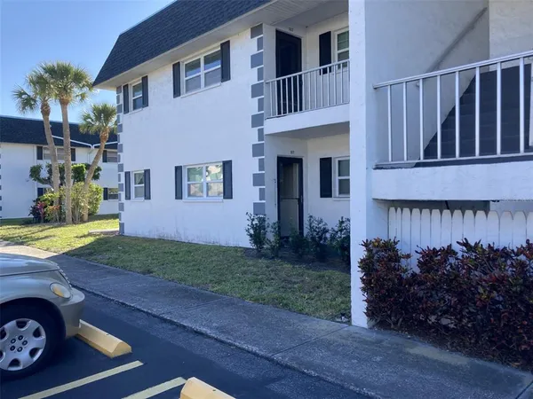 $1,300 | 304 47th Ave Drive West, Unit 307, Bradenton, FL 34207