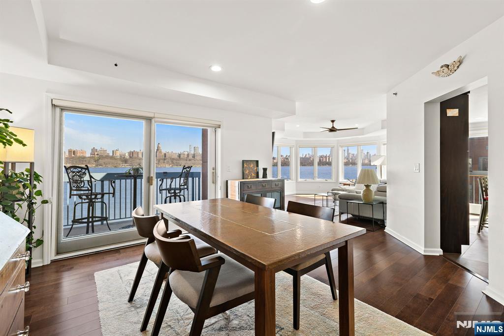 404 Jefferson Court, Unit PH4 Edgewater, NJ 07020 - Photo 4 of 29