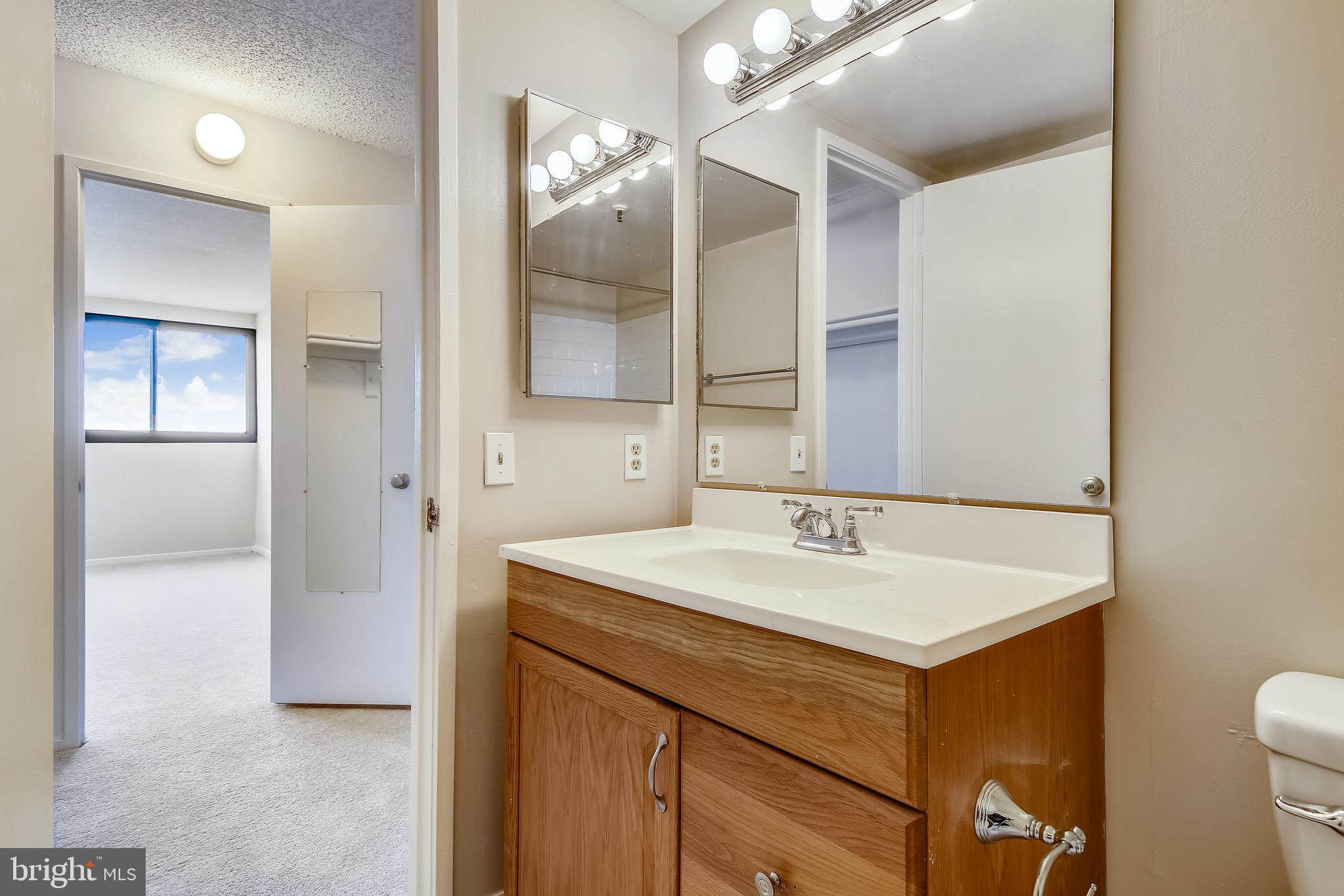5911 Edsall Road, Unit 1111 Alexandria, VA 22304 - Photo 26 of 53