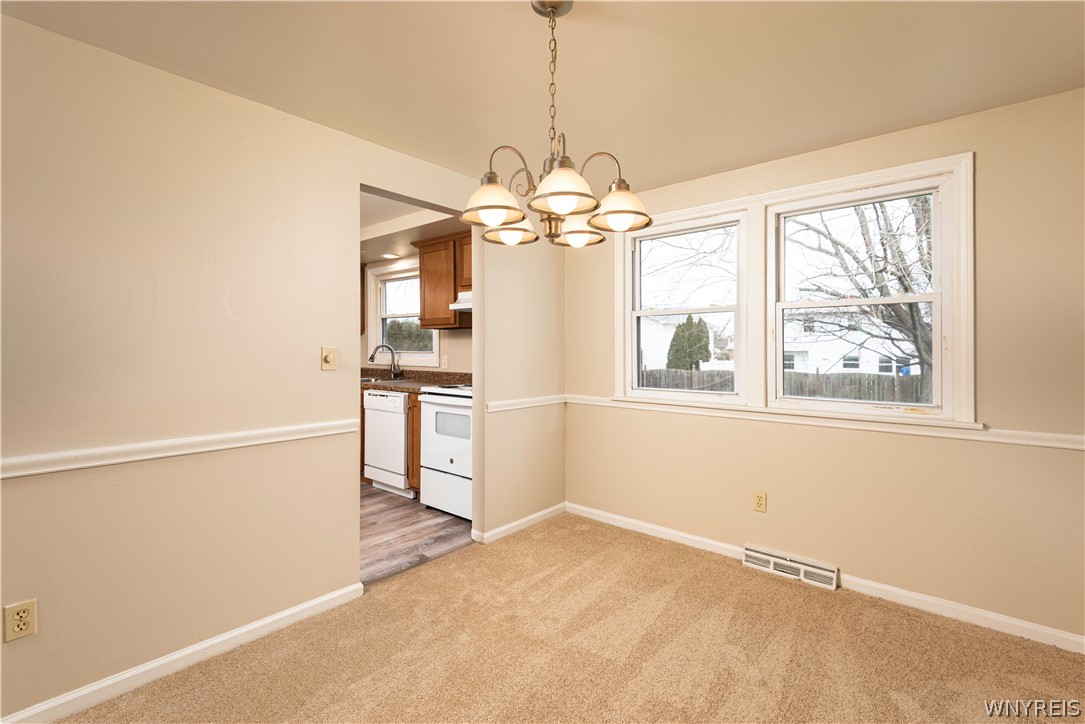 146 Jeanmoor Road Amherst, NY 14228 - Photo 5 of 7