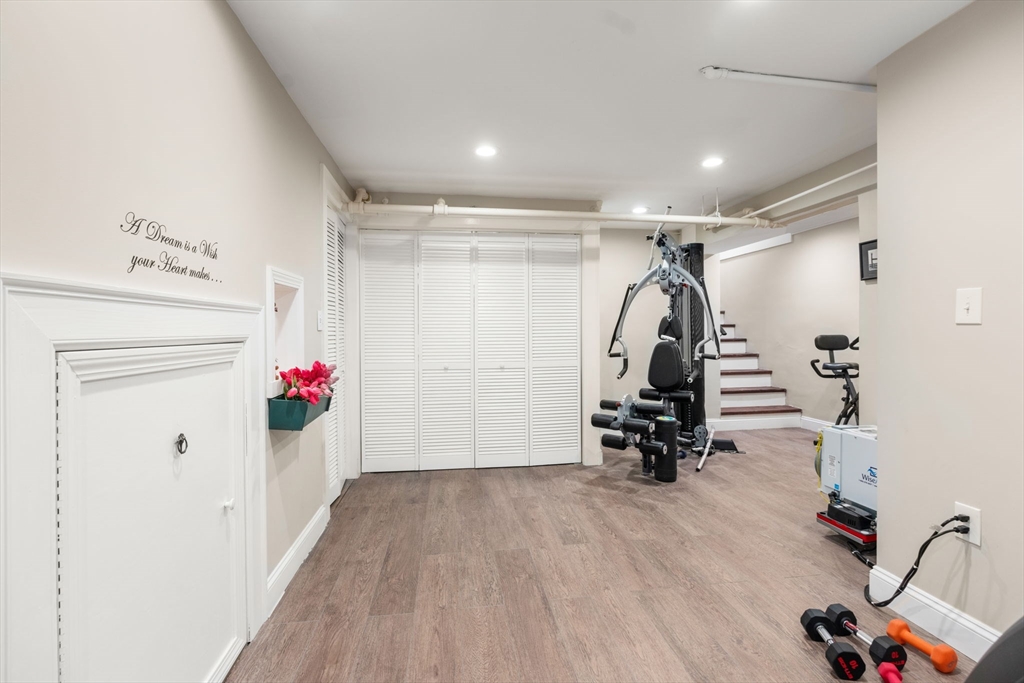 6 Glendale Road Needham, MA 02492 - Photo 31 of 37