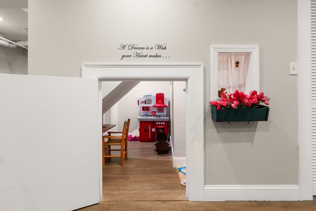 6 Glendale Road Needham, MA 02492 - Photo 32 of 37