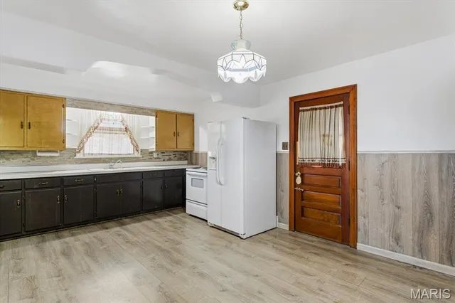 $199,900 | 3600 North Belt West, Belleville, IL 62226