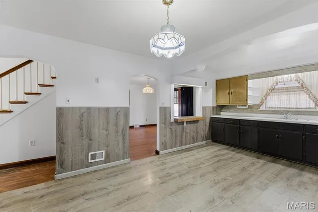 $199,900 | 3600 North Belt West, Belleville, IL 62226