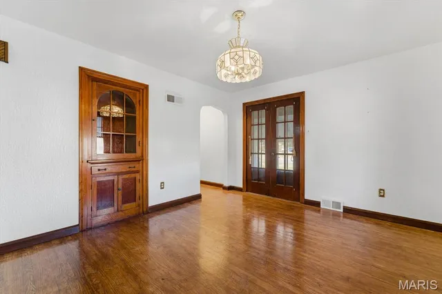 $199,900 | 3600 North Belt West, Belleville, IL 62226