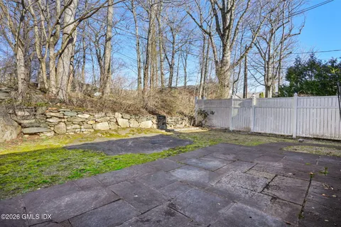 $895,000 | 24 Decatur Street, Unit 2, Cos Cob, CT 06807