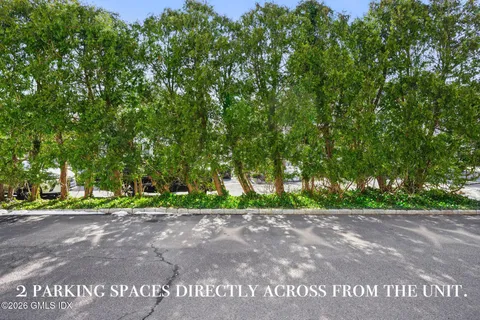 $895,000 | 24 Decatur Street, Unit 2, Cos Cob, CT 06807