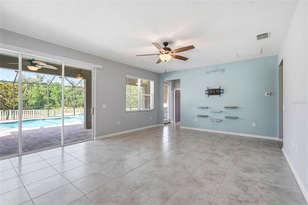 18682 Malinche Loop Spring Hill, FL 34610 - Photo 11 of 41