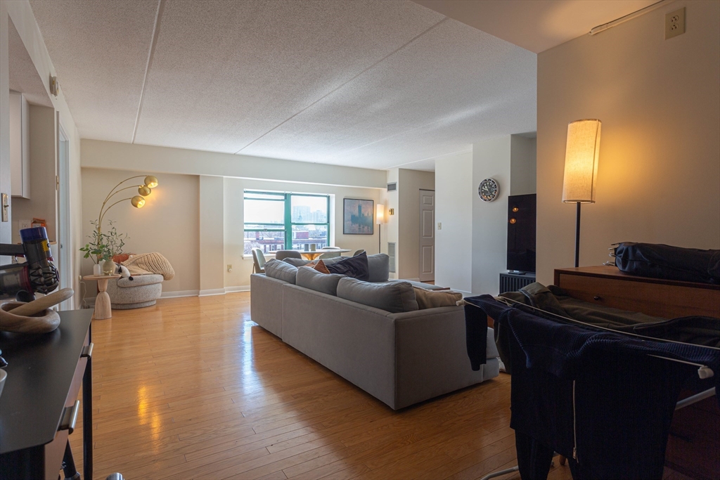 108 Peterborough Street, Unit 7F Boston, MA 02215 - Photo 12 of 15