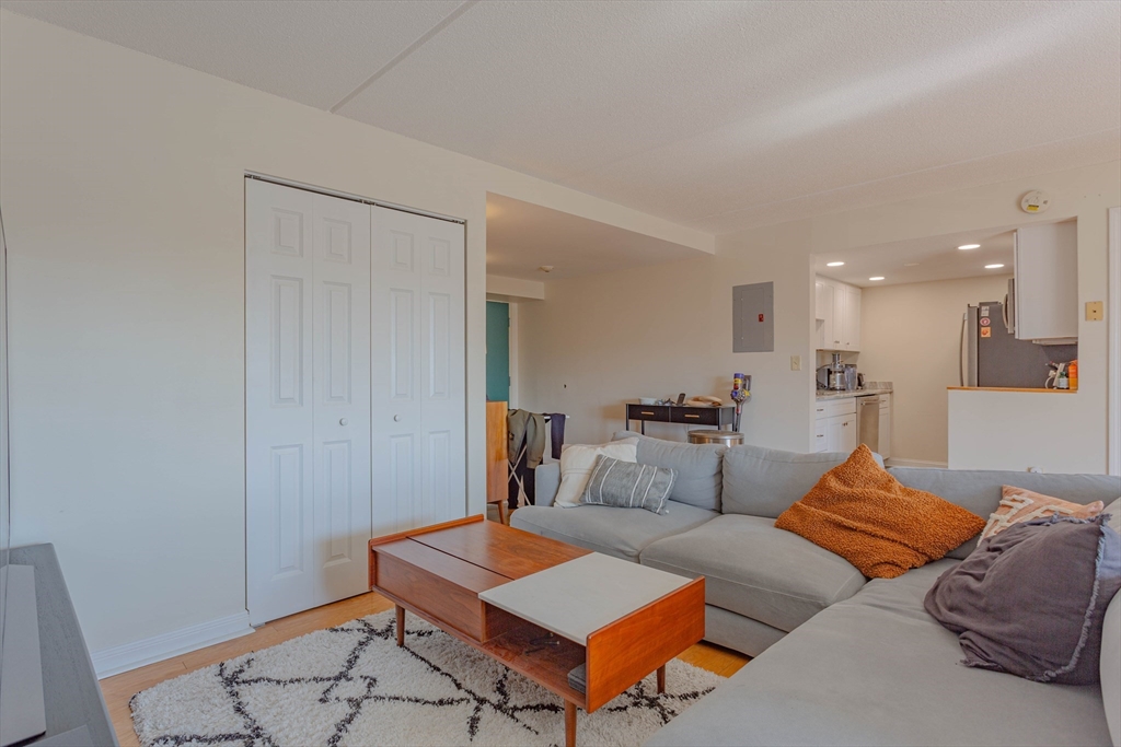 108 Peterborough Street, Unit 7F Boston, MA 02215 - Photo 9 of 15