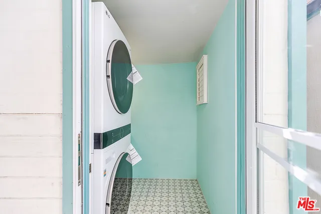a close view of a bathroom with a tub