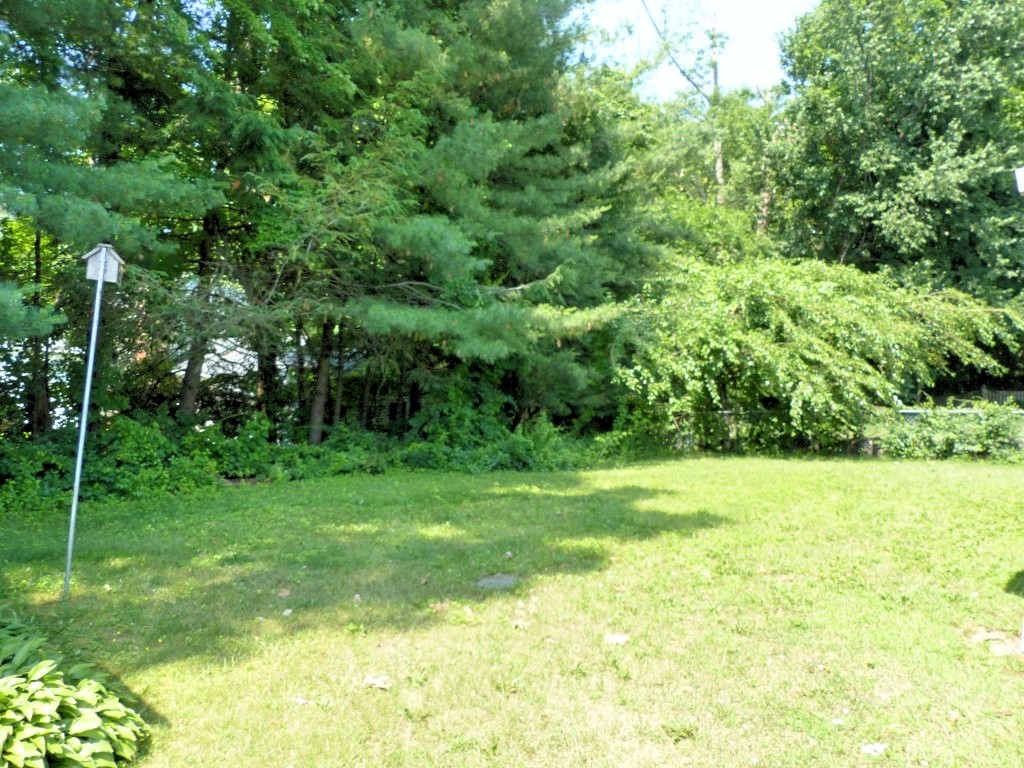 74 Sunset Road Dracut, MA 01826 - Photo 18 of 24 Gallery Image 18