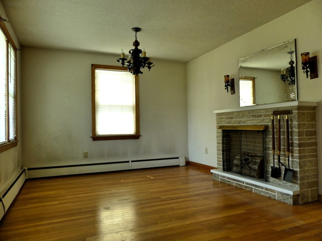 74 Sunset Road Dracut, MA 01826 - Photo 7 of 24 Gallery Image 7