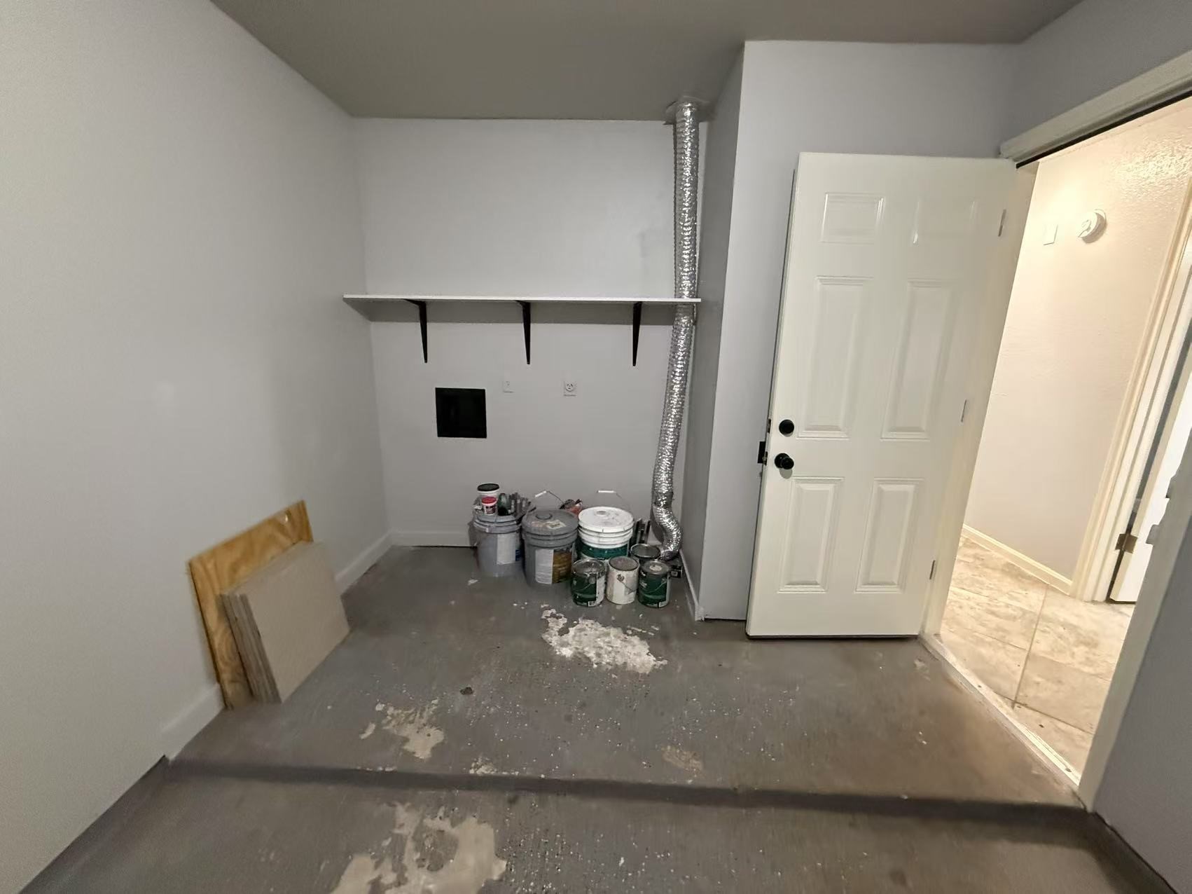 5719 Lycomb Drive Houston, TX 77053 - Photo 24 of 24 a living room with furniture and a window