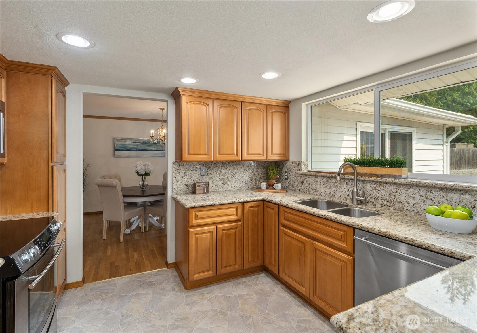 14412 143rd Place Southeast Renton, WA 98059 - Photo 10 of 40 Gallery Image 10