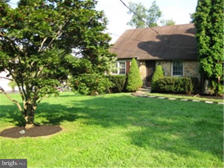 216 Lapp Road Malvern, PA 19355 - Photo 1 of 7 Front Yard