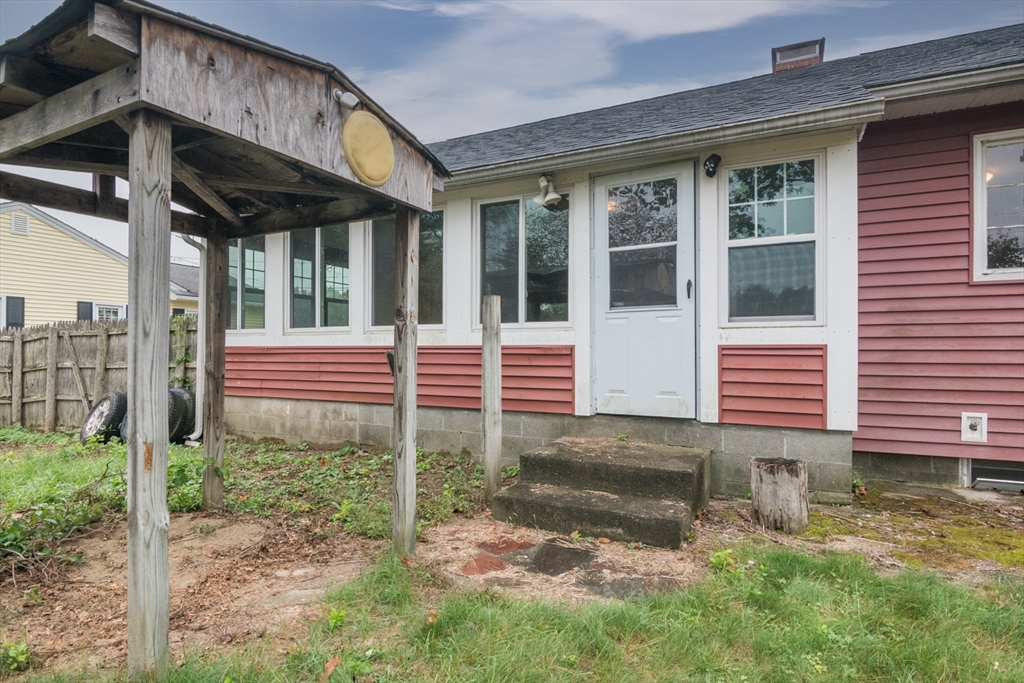 79 Burnham Road Greenfield, MA 01301 - Photo 3 of 27 Gallery Image 3