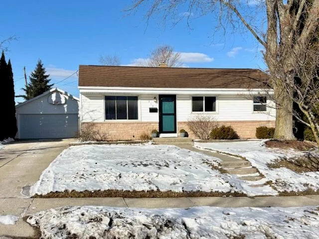 $325,000 | 314 Beech Street, Grafton, WI 53024