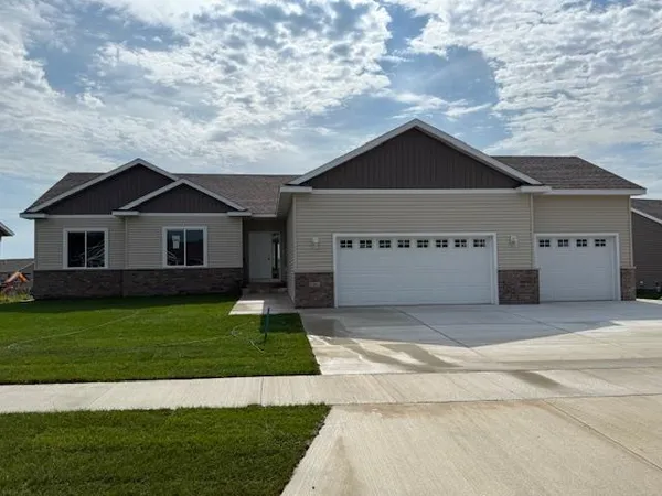 $485,600 | 1306 18th Street Northeast, Austin, MN 55912