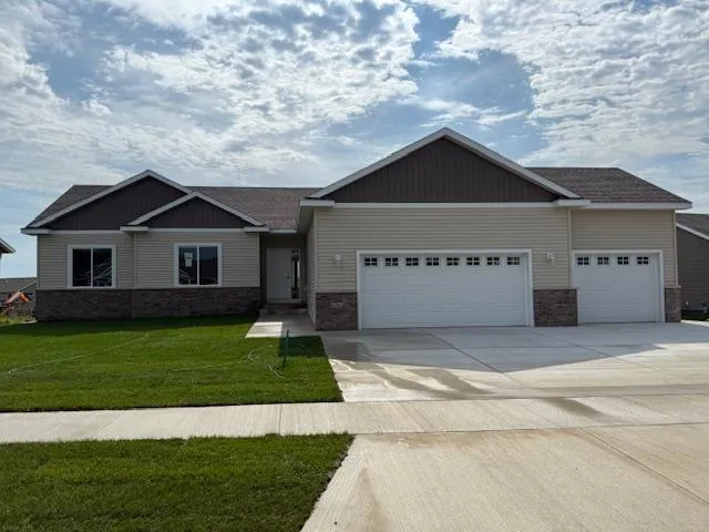 $485,600 | 1306 18th Street Northeast, Austin, MN 55912