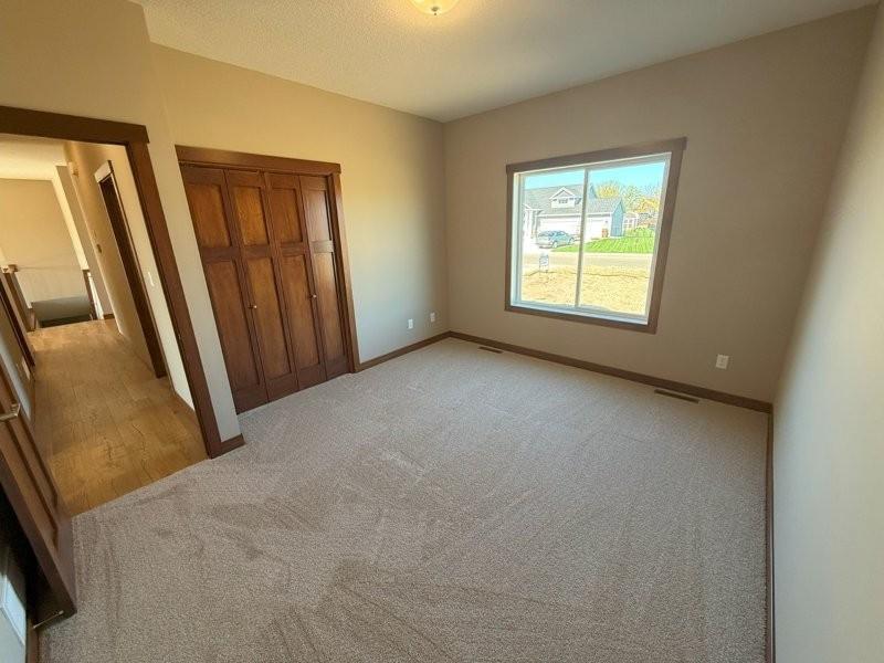 1306 18th Street Northeast Austin, MN 55912 - Photo 10 of 13