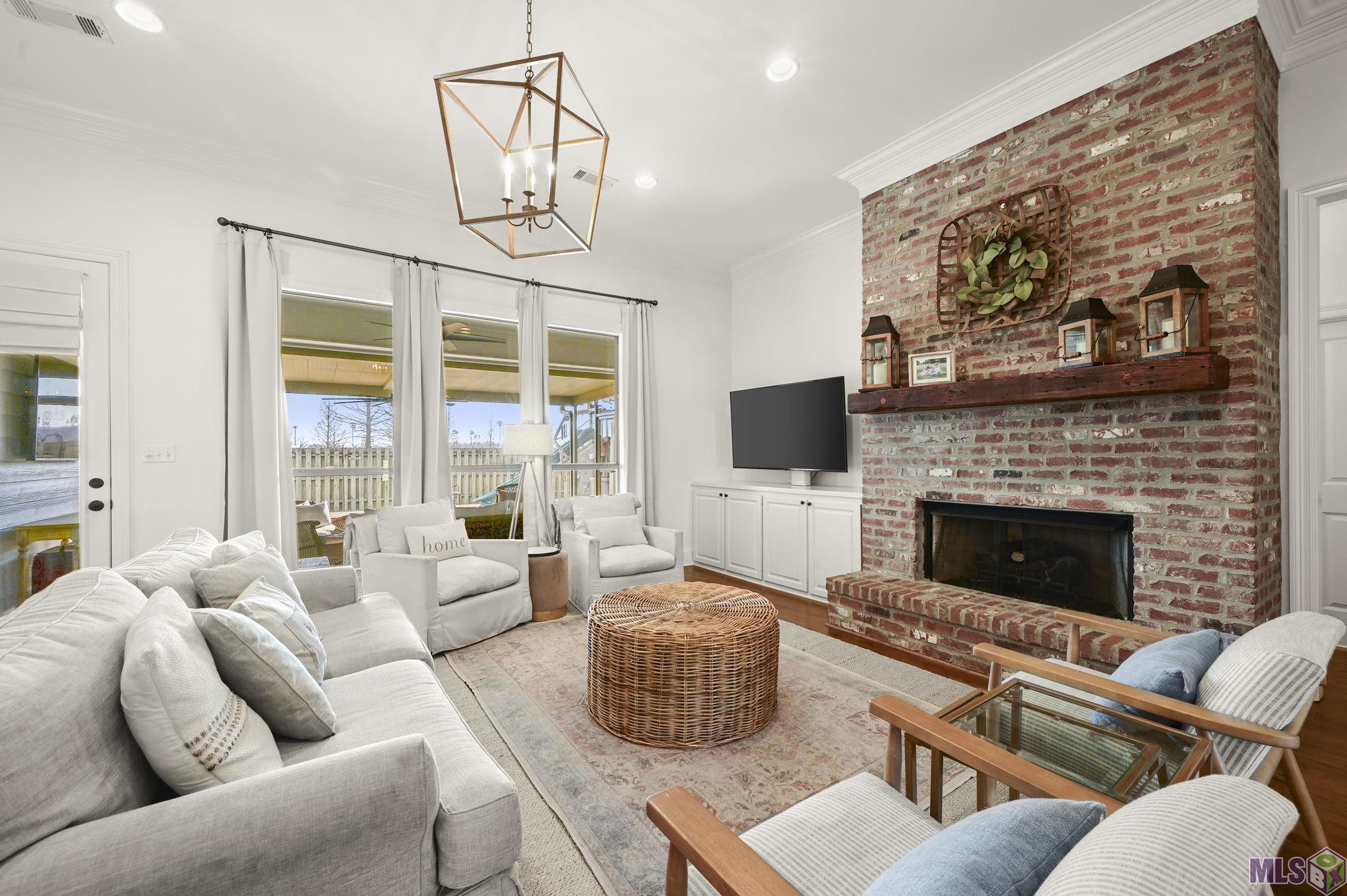 10920 Hillpark Avenue Baton Rouge, LA 70810 - Photo 3 of 21