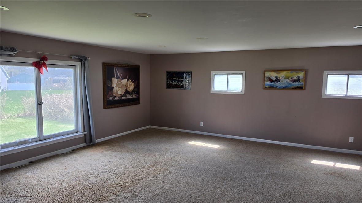 454 Mc Call Road Greece, NY 14616 - Photo 6 of 7