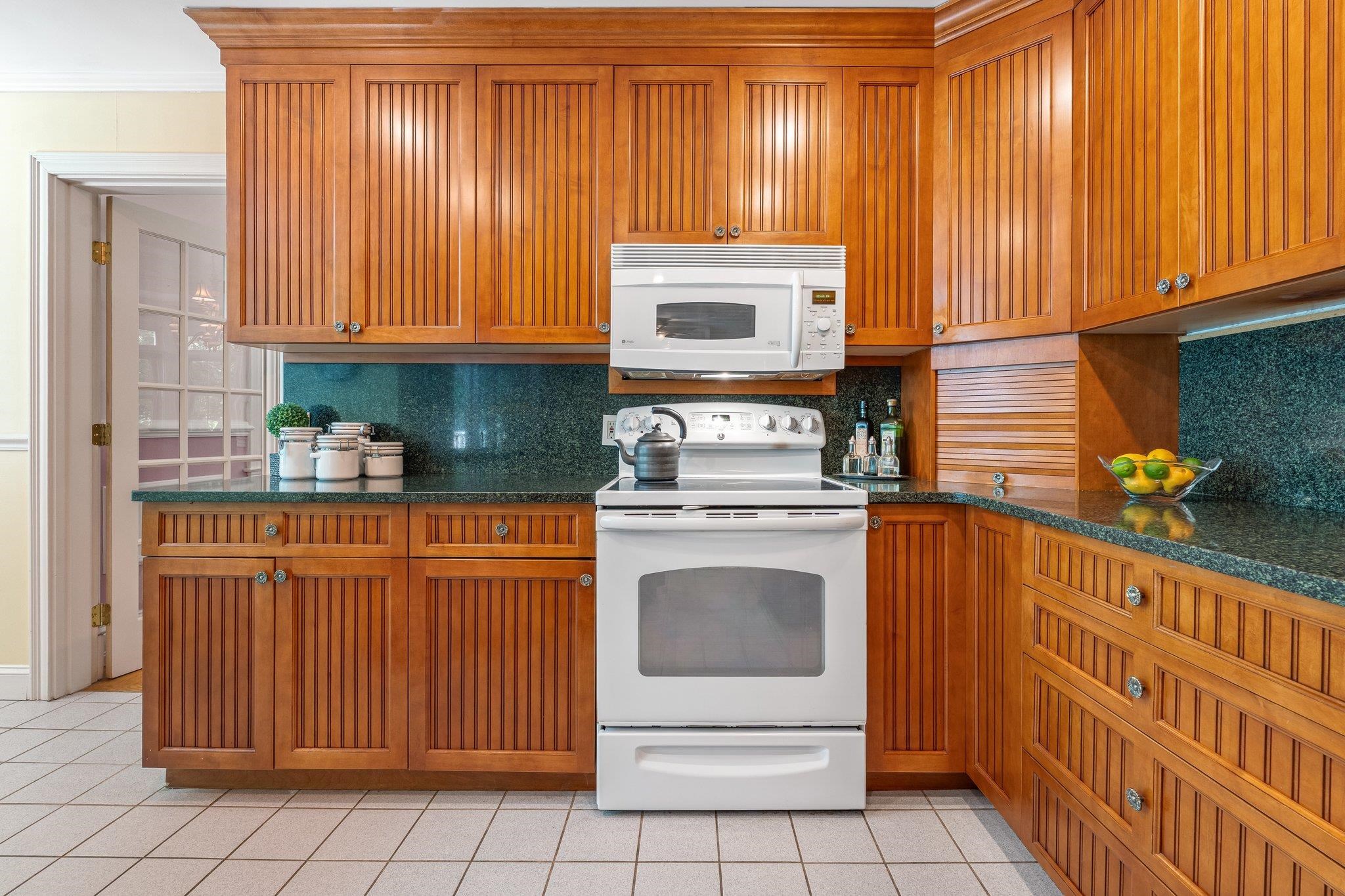 1 Red Fox Road North Hampton, NH 03862 - Photo 11 of 45
