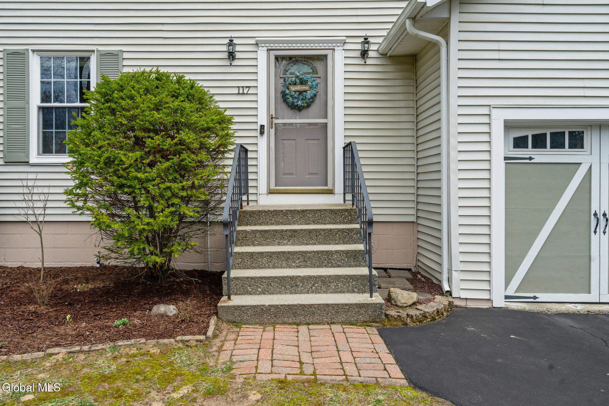 117 Woodin Road Halfmoon, NY 12065 - Photo 4 of 39 3-web-or-mls-117-woodin-rd