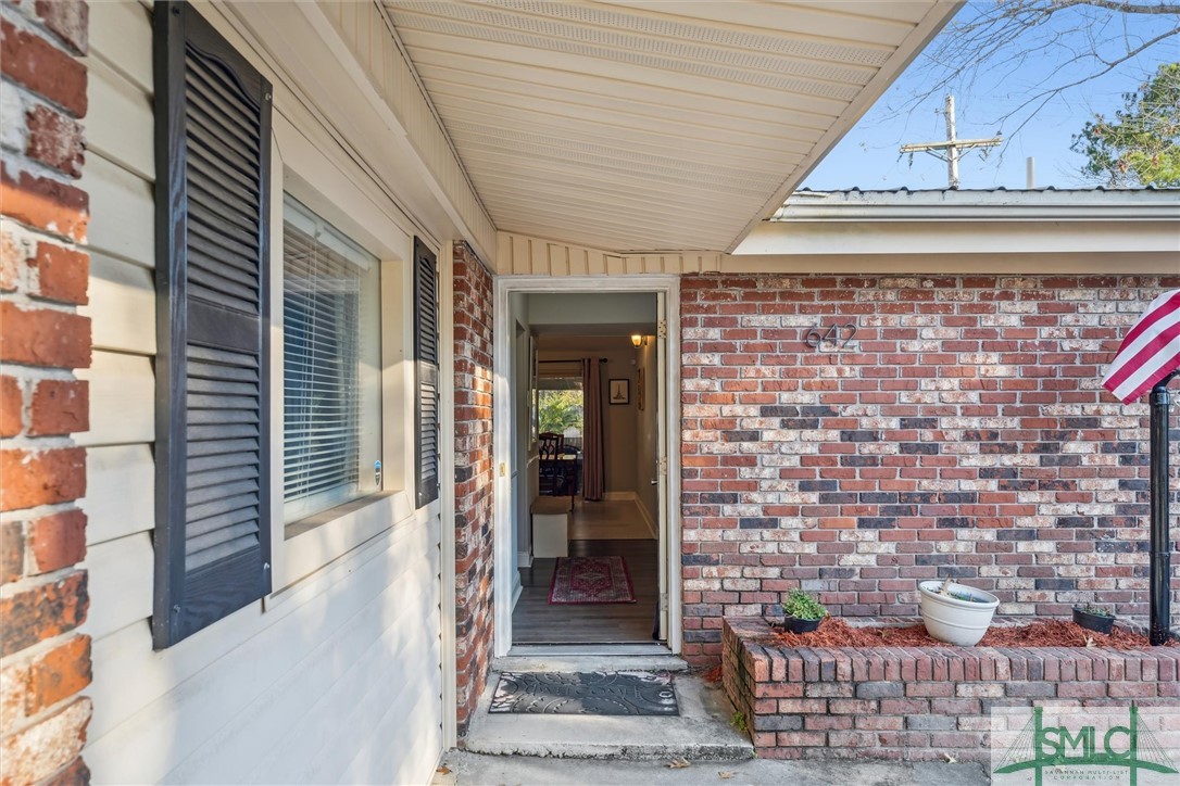 642 Northbrook Road Savannah, GA 31419 - Photo 3 of 45