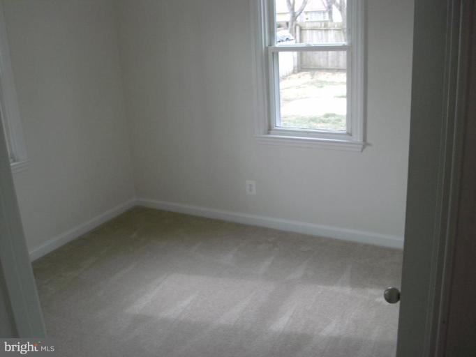 8444 Geneva Road Pasadena, MD 21122 - Photo 5 of 10 Bedroom #1