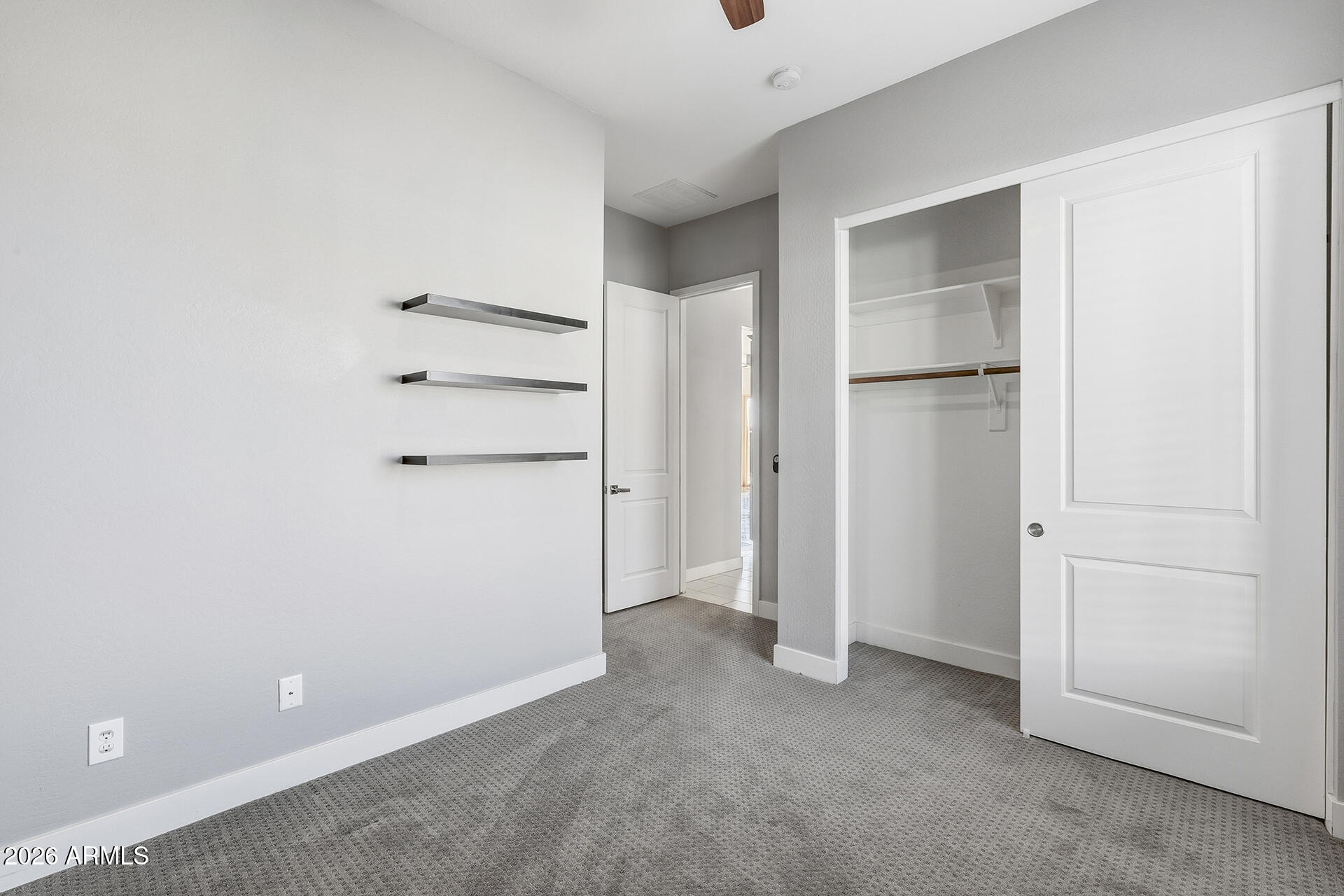 12035 West Roy Rogers Road Peoria, AZ 85383 - Photo 30 of 46 a view of an empty room