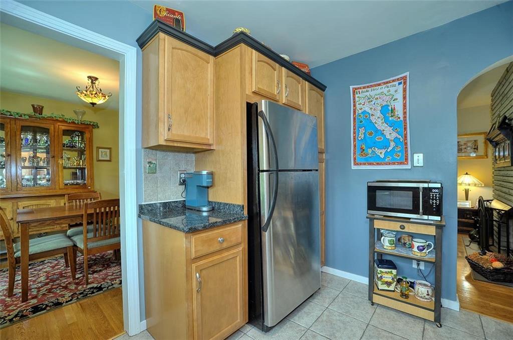 2506 Collins Road Pittsburgh, PA 15235 - Photo 11 of 23 Gallery Image 11