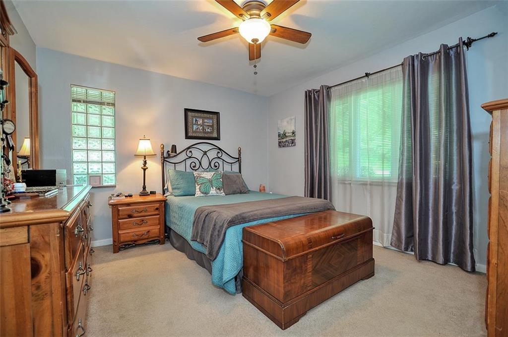 2506 Collins Road Pittsburgh, PA 15235 - Photo 15 of 23 Gallery Image 15
