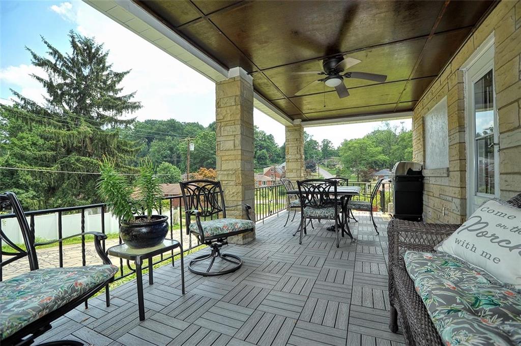 2506 Collins Road Pittsburgh, PA 15235 - Photo 3 of 23 Gallery Image 3