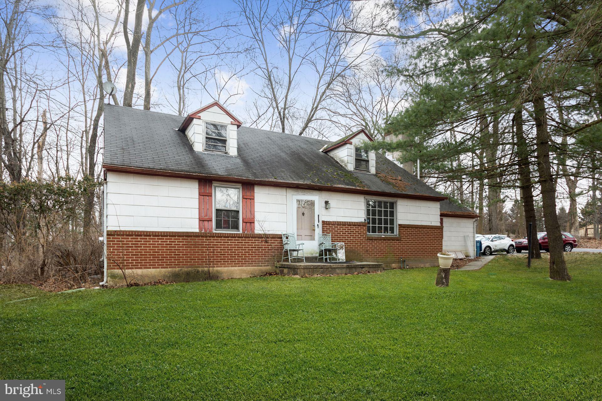501 Rock Raymond Road Downingtown, PA 19335 - Photo 2 of 25 Gallery Image 2