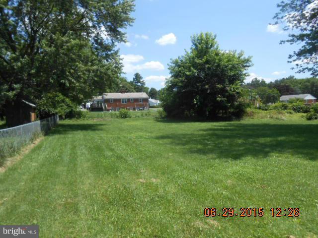 4412 Lucerne Road Temple Hills, MD 20748 - Photo 3 of 10 Exterior (General)