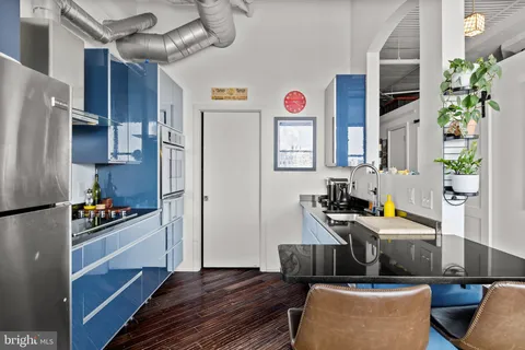 $550,000 | 2200-28 Arch Street, Unit 804, Philadelphia, PA 19103