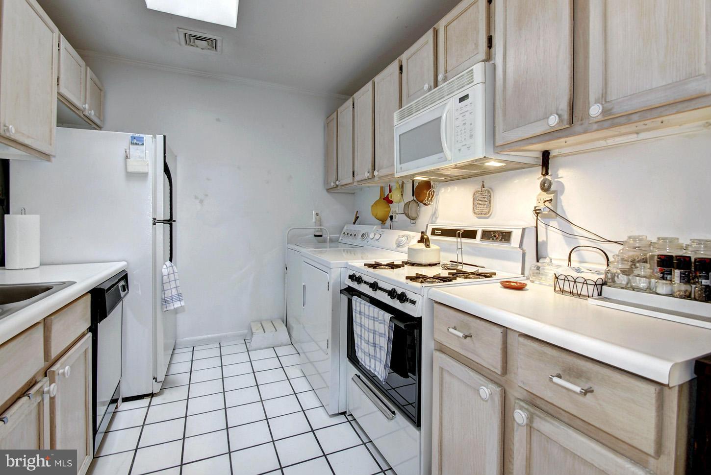 3151 Graham Road Falls Church, VA 22042 - Photo 13 of 29 Kitchen