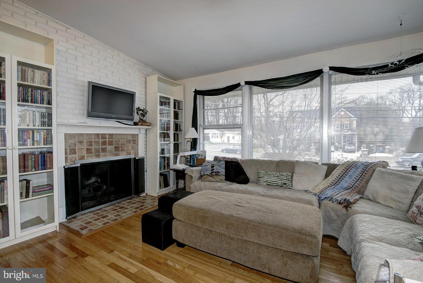 3151 Graham Road Falls Church, VA 22042 - Photo 8 of 29 Living Room