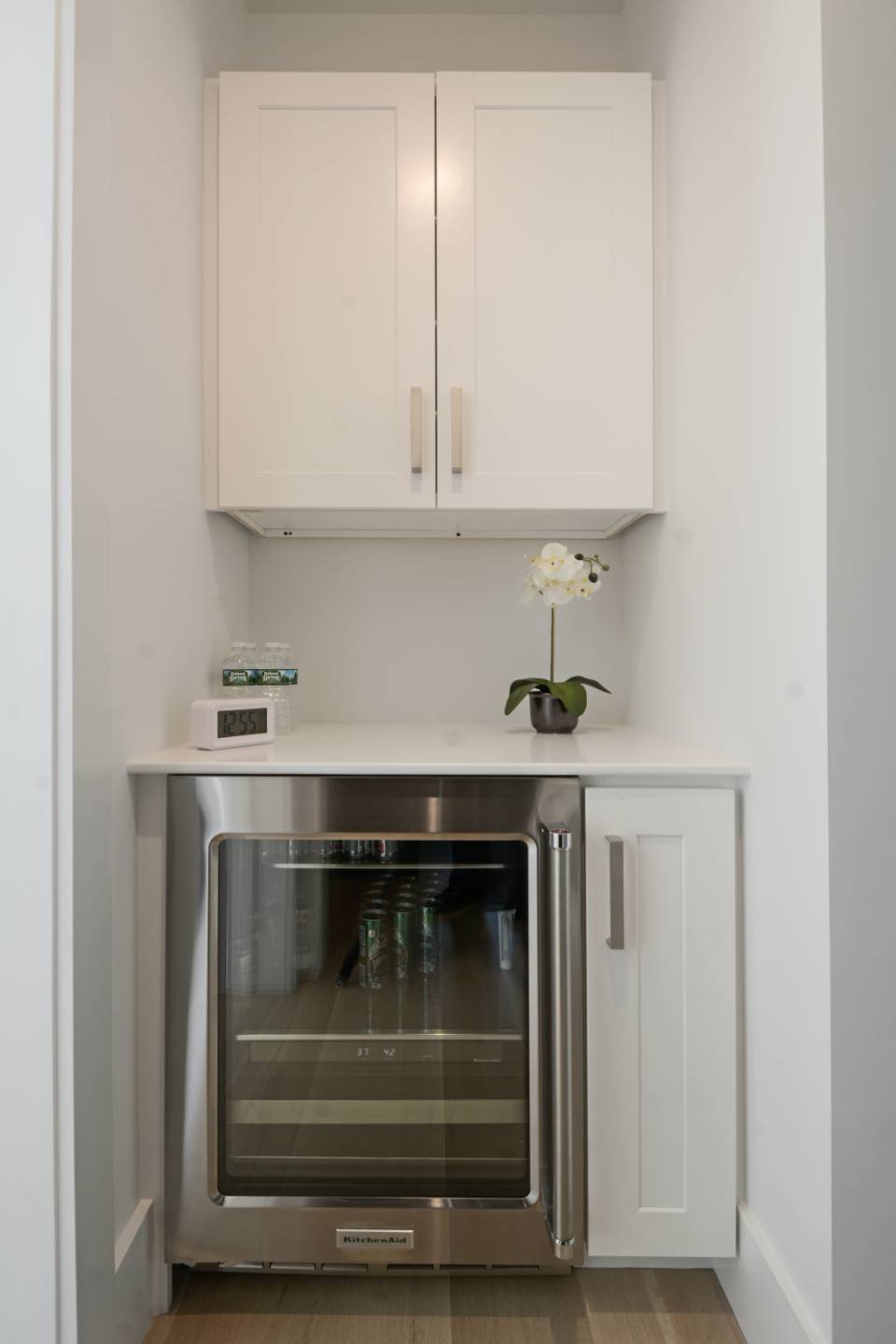 198 Bull Path East Hampton, NY 11937 - Photo 27 of 50 a stove top oven sitting inside of a kitchen