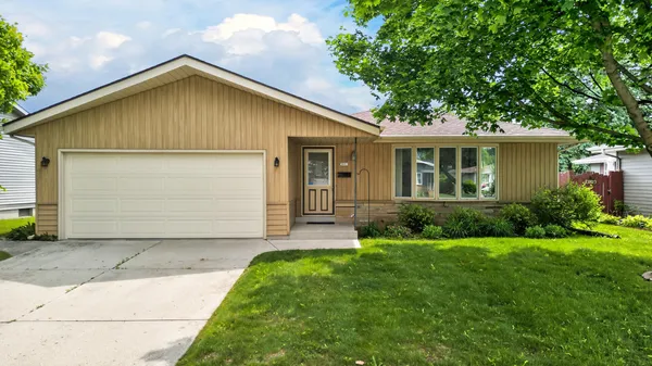 $329,900 | 3801 South 14th Street, Sheboygan, WI 53081
