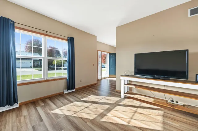 $390,000 | 4329 Saratoga Drive, Janesville, WI 53546