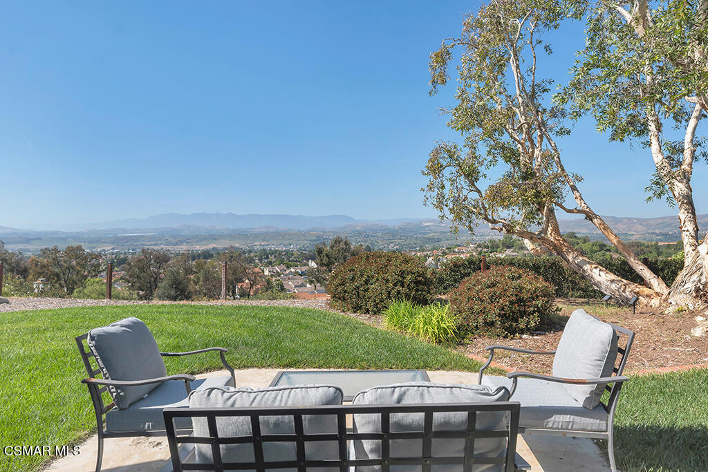 13828 Ransom Road Moorpark, CA 93021 - Photo 11 of 65 13828 Ransom Rd- HsHProd-74