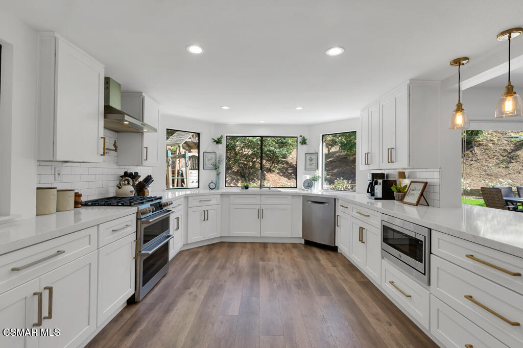 13828 Ransom Road Moorpark, CA 93021 - Photo 21 of 65 13828 Ransom Rd- HsHProd-24