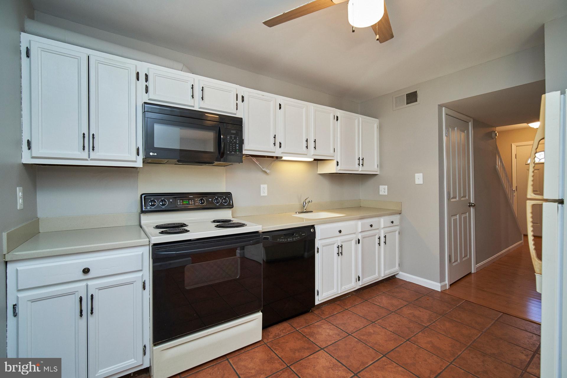 8339 Moline Place Springfield, VA 22153 - Photo 12 of 32 Kitchen with Corian counters